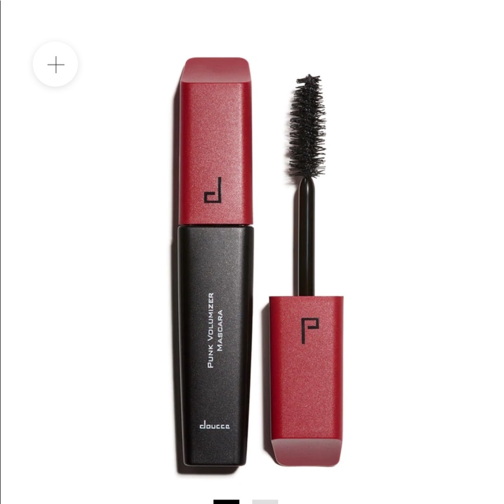 Punk volumizer mascara